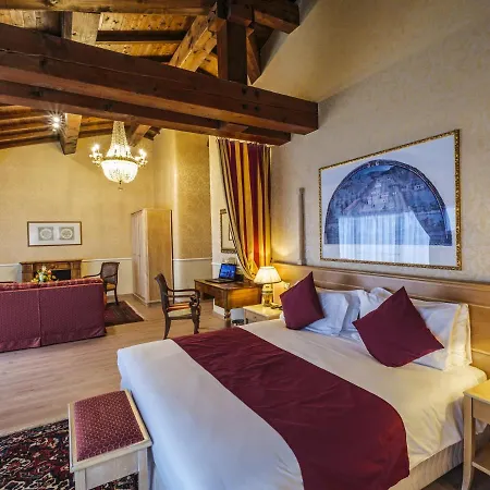 Orologio Hotel Ferrara