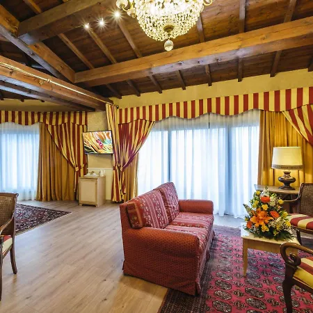 Hotel Orologio 4*