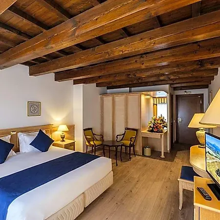 Hotel Orologio